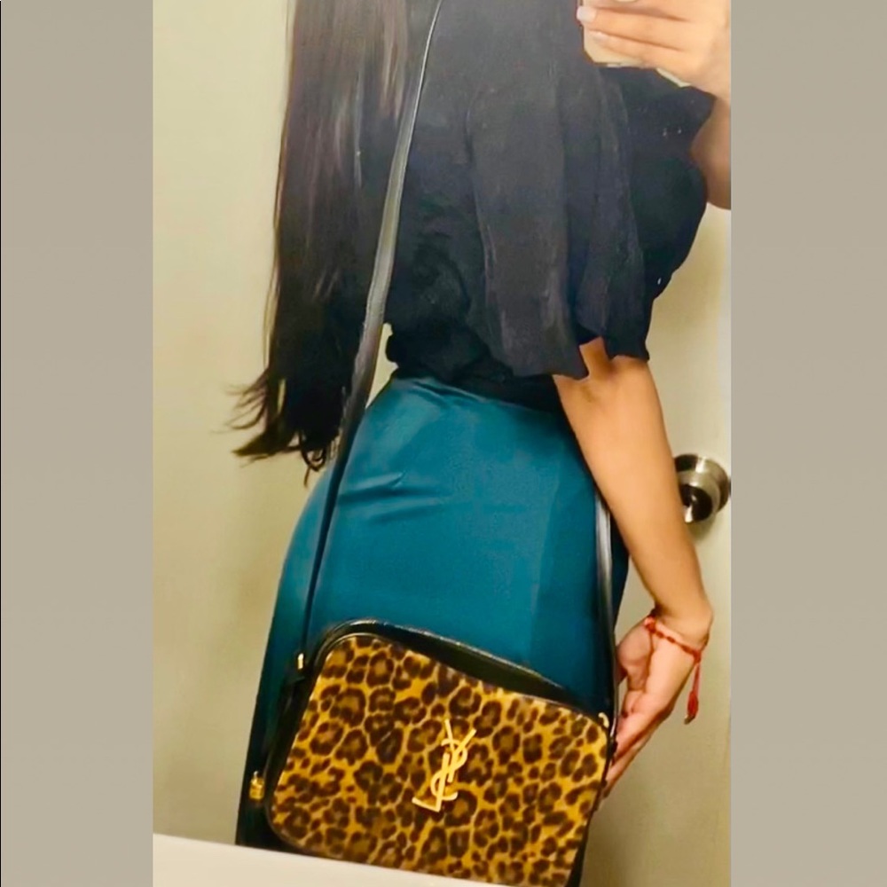 beautiful YSL cross body - Picture 2 of 4
